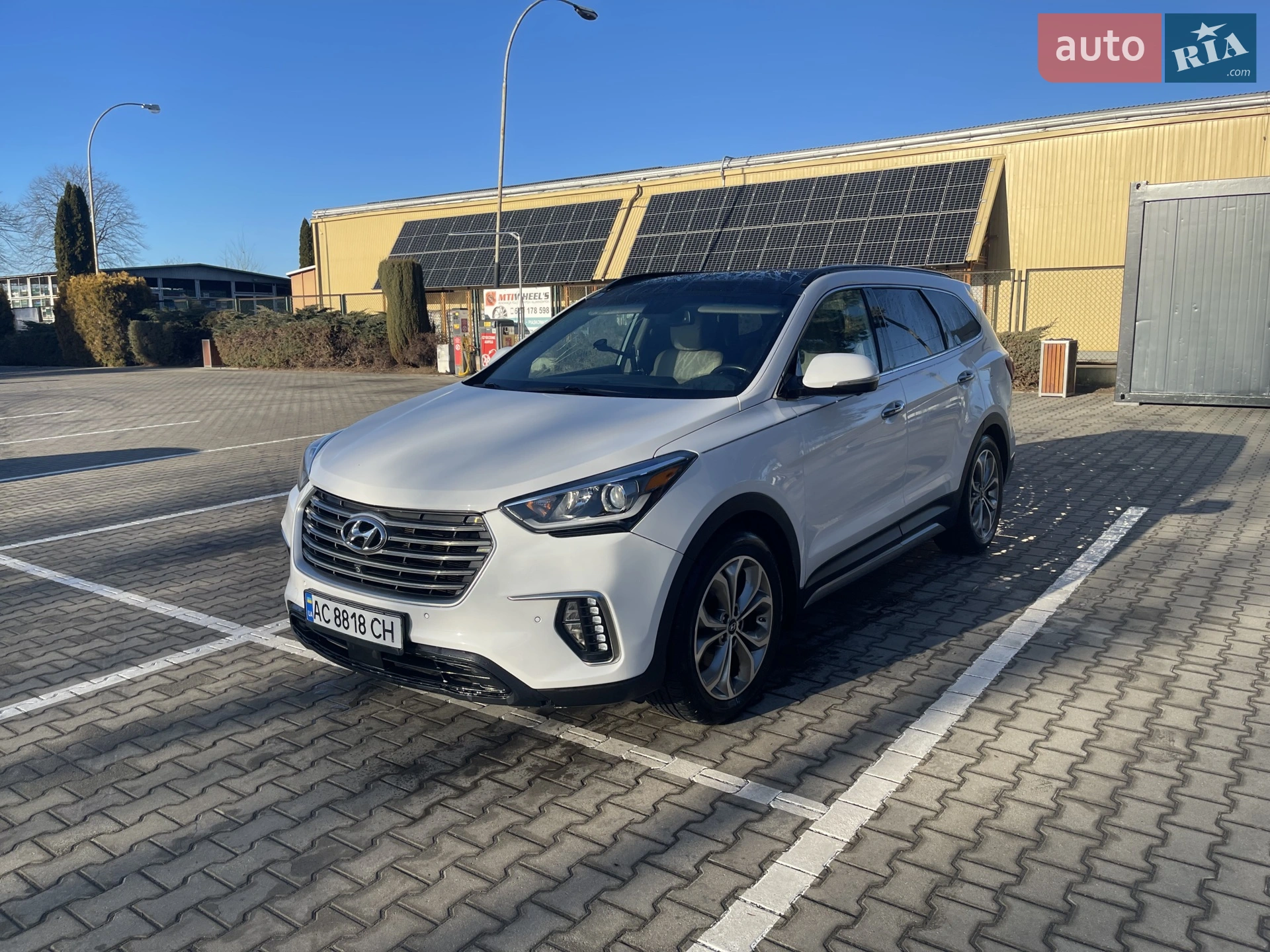 Hyundai Santa Fe 2015 VIN KM8SR4HF2HU168737 фото оголошення 2 з 16