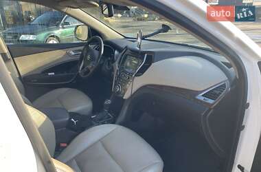 Внедорожник / Кроссовер Hyundai Santa FE 2015 в 