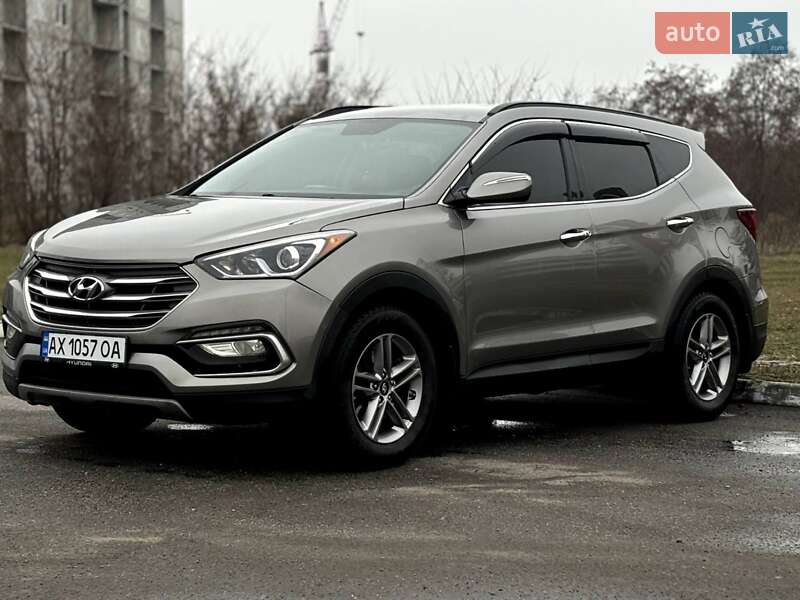 Внедорожник / Кроссовер Hyundai Santa FE 2018 в Полтаве