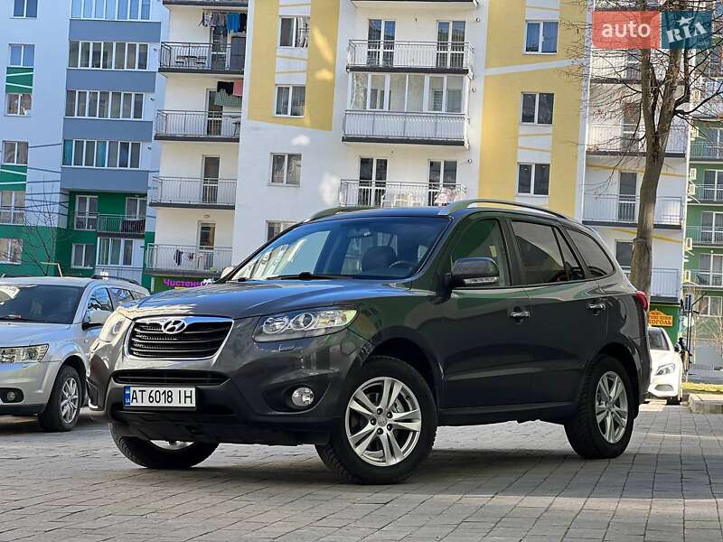 Внедорожник / Кроссовер Hyundai Santa FE 2010 в Ивано-Франковске