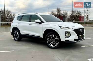 Внедорожник / Кроссовер Hyundai Santa FE 2018 в Киеве