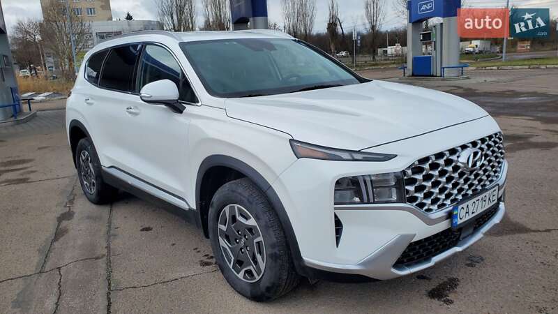Внедорожник / Кроссовер Hyundai Santa FE 2022 в 