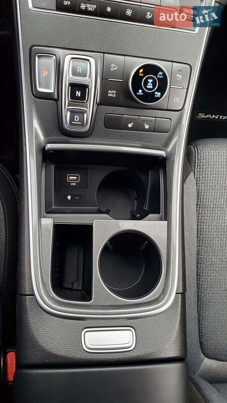 Позашляховик / Кросовер Hyundai Santa FE 2022 в Умані