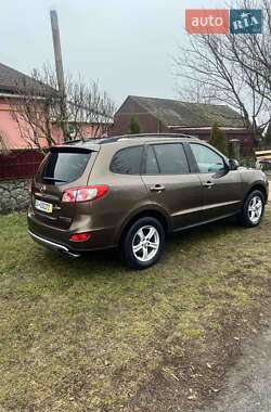 Внедорожник / Кроссовер Hyundai Santa FE 2011 в 