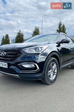 Внедорожник / Кроссовер Hyundai Santa FE 2016 в Яготине