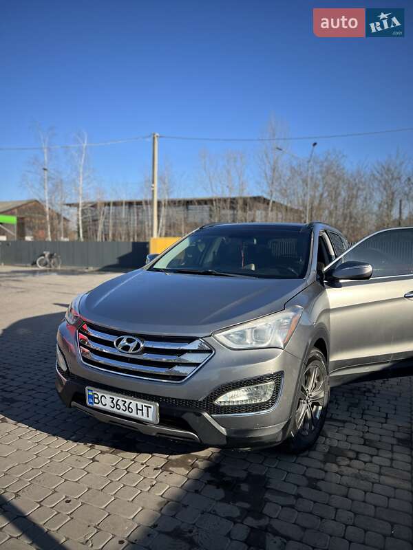 Внедорожник / Кроссовер Hyundai Santa FE 2014 в 