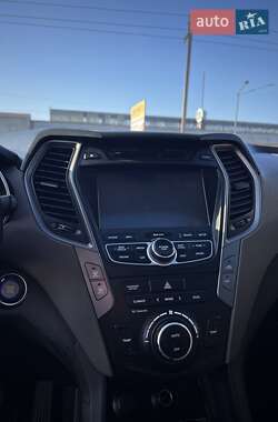 Внедорожник / Кроссовер Hyundai Santa FE 2014 в 