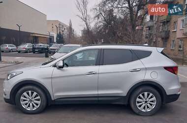 Внедорожник / Кроссовер Hyundai Santa FE 2016 в Киеве