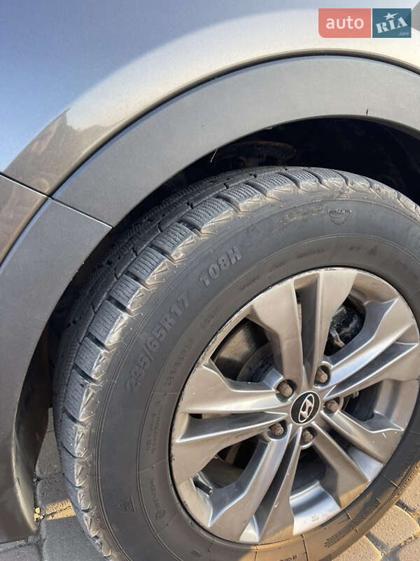 Позашляховик / Кросовер Hyundai Santa FE 2012 в Тлумачі