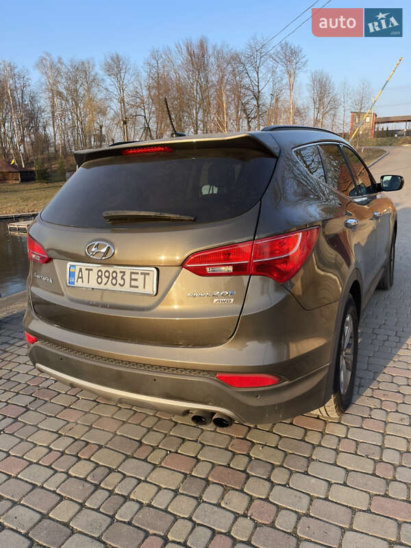 Позашляховик / Кросовер Hyundai Santa FE 2012 в Тлумачі