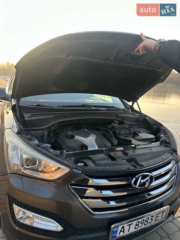 Позашляховик / Кросовер Hyundai Santa FE 2012 в Тлумачі