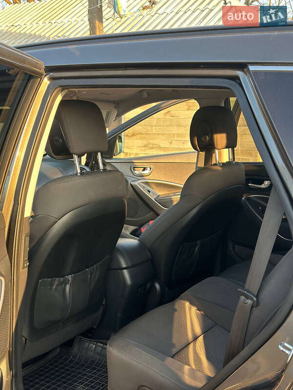 Позашляховик / Кросовер Hyundai Santa FE 2012 в Тлумачі