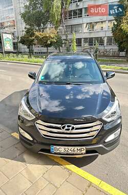 Внедорожник / Кроссовер Hyundai Santa FE 2015 в 
