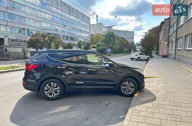 Внедорожник / Кроссовер Hyundai Santa FE 2015 в 