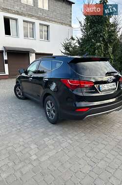 Внедорожник / Кроссовер Hyundai Santa FE 2015 в 