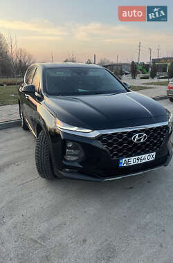 Внедорожник / Кроссовер Hyundai Santa FE 2018 в Синельниково