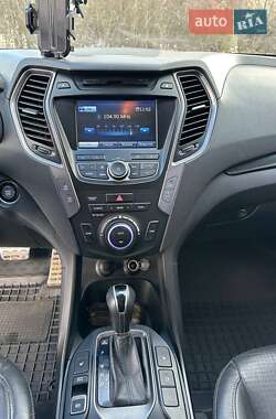 Внедорожник / Кроссовер Hyundai Santa FE 2014 в 