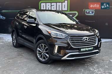 Внедорожник / Кроссовер Hyundai Santa FE 2015 в 