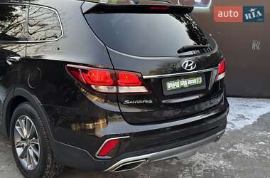 Внедорожник / Кроссовер Hyundai Santa FE 2015 в 