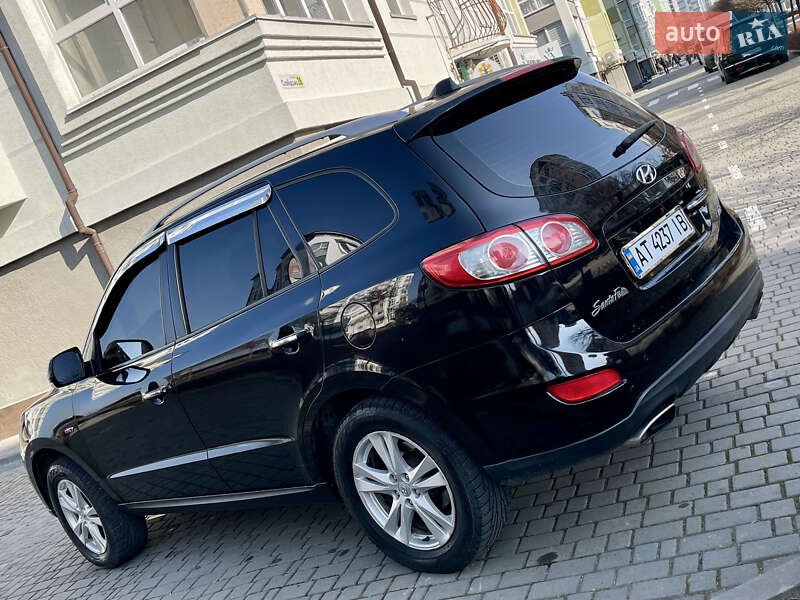Позашляховик / Кросовер Hyundai Santa FE 2010 в Івано-Франківську