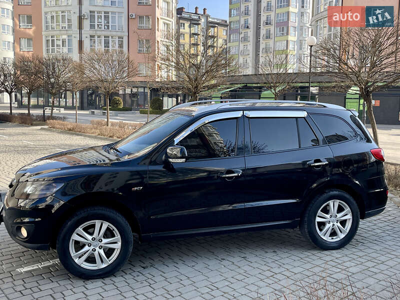 Позашляховик / Кросовер Hyundai Santa FE 2010 в Івано-Франківську