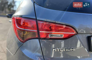 Внедорожник / Кроссовер Hyundai Santa FE 2013 в Дубно