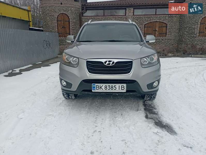 Позашляховик / Кросовер Hyundai Santa FE 2011 в 