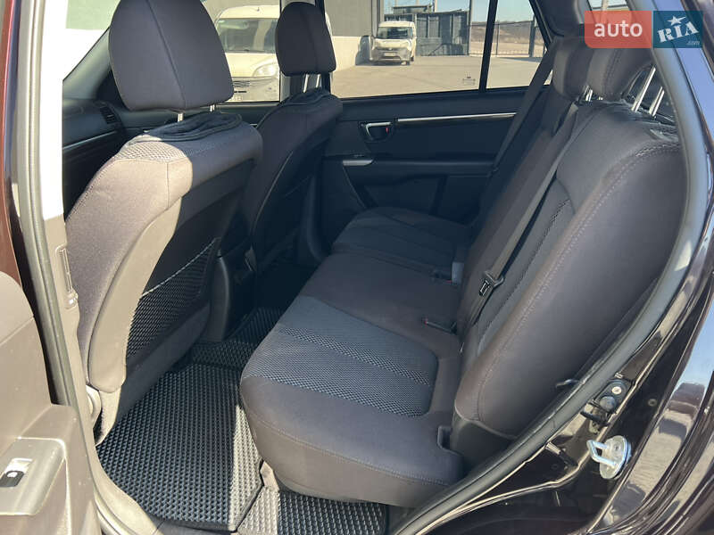 Внедорожник / Кроссовер Hyundai Santa FE 2011 в Тернополе