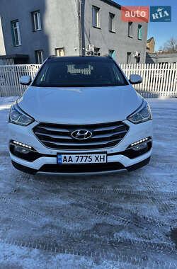 Внедорожник / Кроссовер Hyundai Santa FE 2016 в Киеве