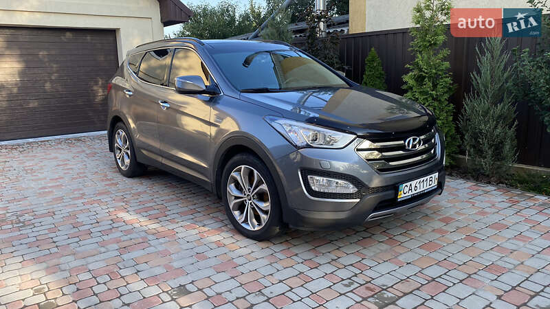 Внедорожник / Кроссовер Hyundai Santa FE 2013 в 