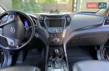 Внедорожник / Кроссовер Hyundai Santa FE 2013 в 