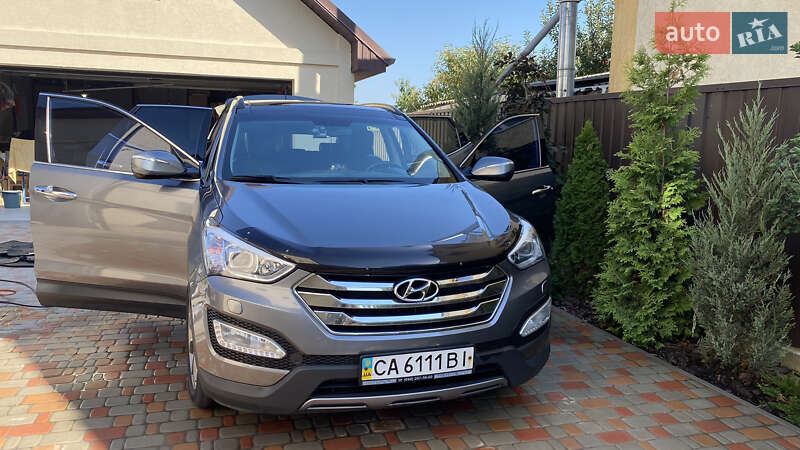 Позашляховик / Кросовер Hyundai Santa FE 2013 в Києві