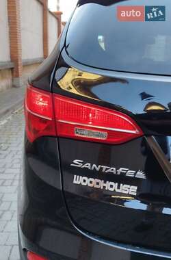 Внедорожник / Кроссовер Hyundai Santa FE 2012 в 