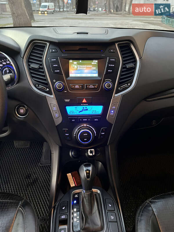 Позашляховик / Кросовер Hyundai Santa FE 2013 в Запоріжжі