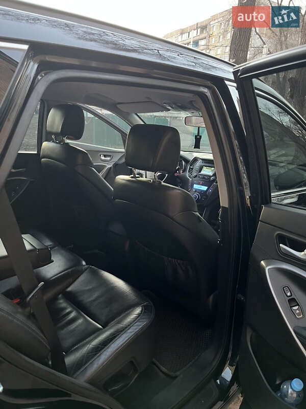 Позашляховик / Кросовер Hyundai Santa FE 2013 в Запоріжжі