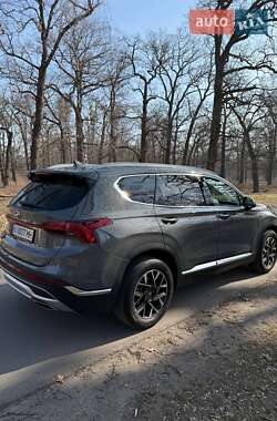 Внедорожник / Кроссовер Hyundai Santa FE 2021 в 