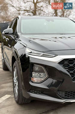 Внедорожник / Кроссовер Hyundai Santa FE 2018 в 