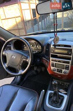 Внедорожник / Кроссовер Hyundai Santa FE 2006 в 
