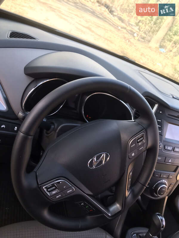 Позашляховик / Кросовер Hyundai Santa FE 2013 в Коростишеві