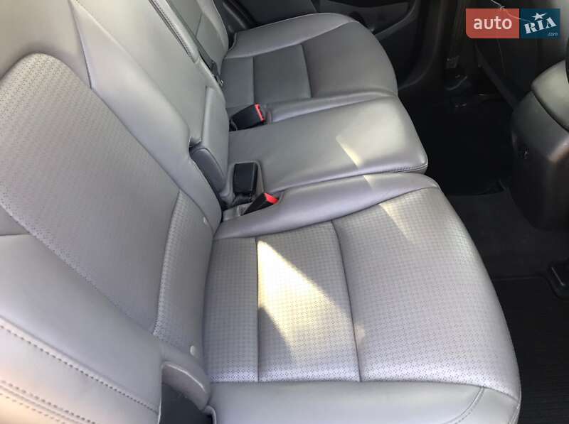 Позашляховик / Кросовер Hyundai Santa FE 2013 в Коростишеві