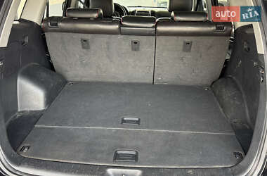 Внедорожник / Кроссовер Hyundai Santa FE 2006 в 