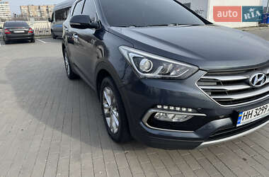 Внедорожник / Кроссовер Hyundai Santa FE 2016 в 