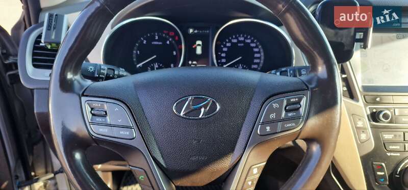 Позашляховик / Кросовер Hyundai Santa FE 2017 в Києві