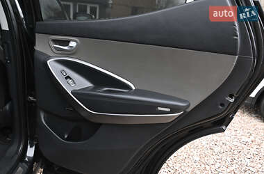 Внедорожник / Кроссовер Hyundai Santa FE 2013 в 