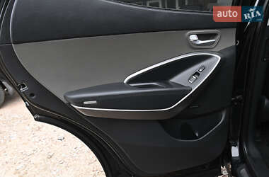 Внедорожник / Кроссовер Hyundai Santa FE 2013 в 