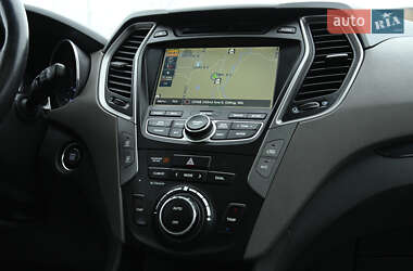 Внедорожник / Кроссовер Hyundai Santa FE 2013 в 