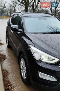 Позашляховик / Кросовер Hyundai Santa FE 2012 в 