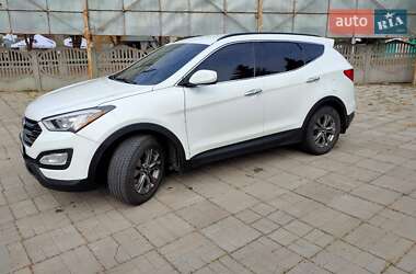 Внедорожник / Кроссовер Hyundai Santa FE 2015 в 