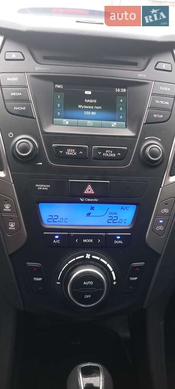 Позашляховик / Кросовер Hyundai Santa FE 2013 в Миколаєві