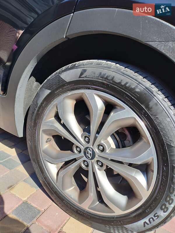 Внедорожник / Кроссовер Hyundai Santa FE 2012 в Коростене фото 12 Внедорожник / Кроссовер Hyundai Santa FE 2012 в Коростене